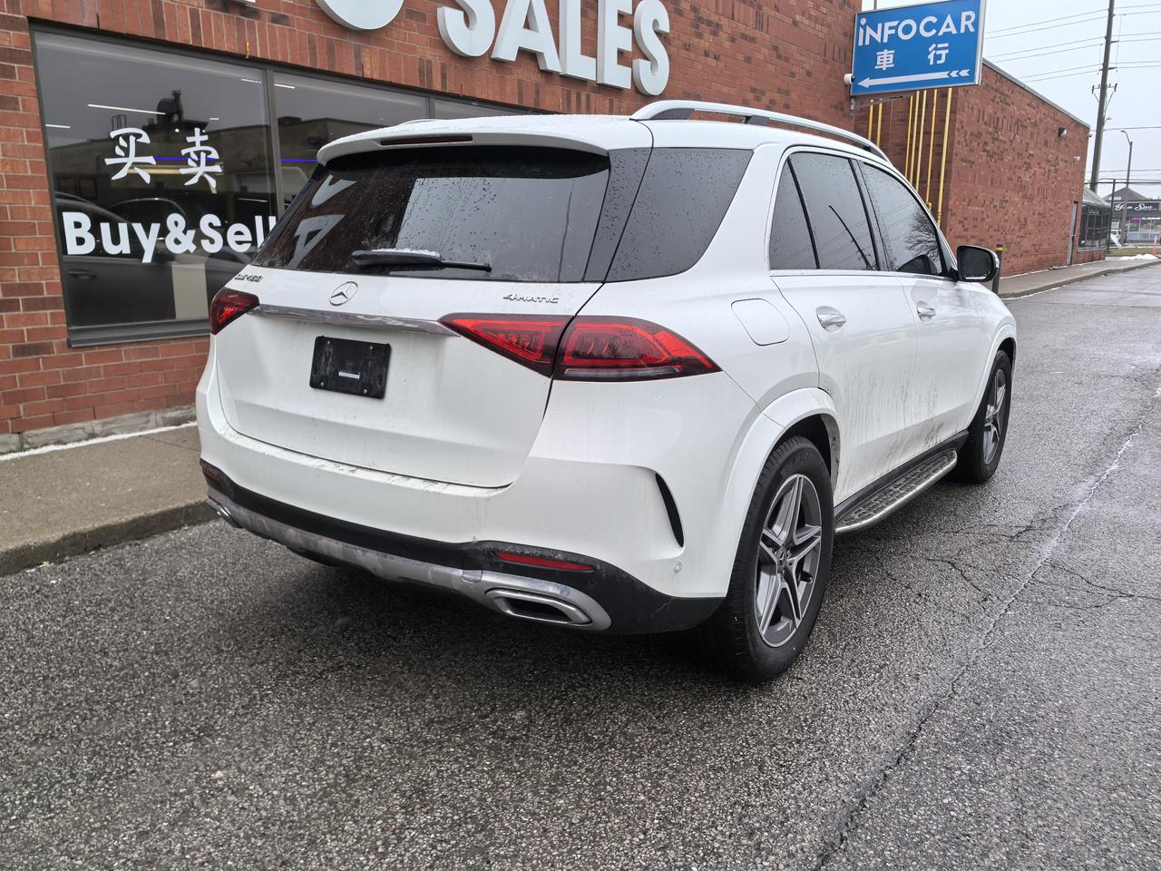 2022 Mercedes-Benz GLE-Class GLE 450 Photo3