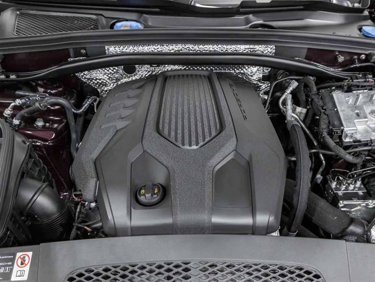 2026 Porsche Macan  Photo