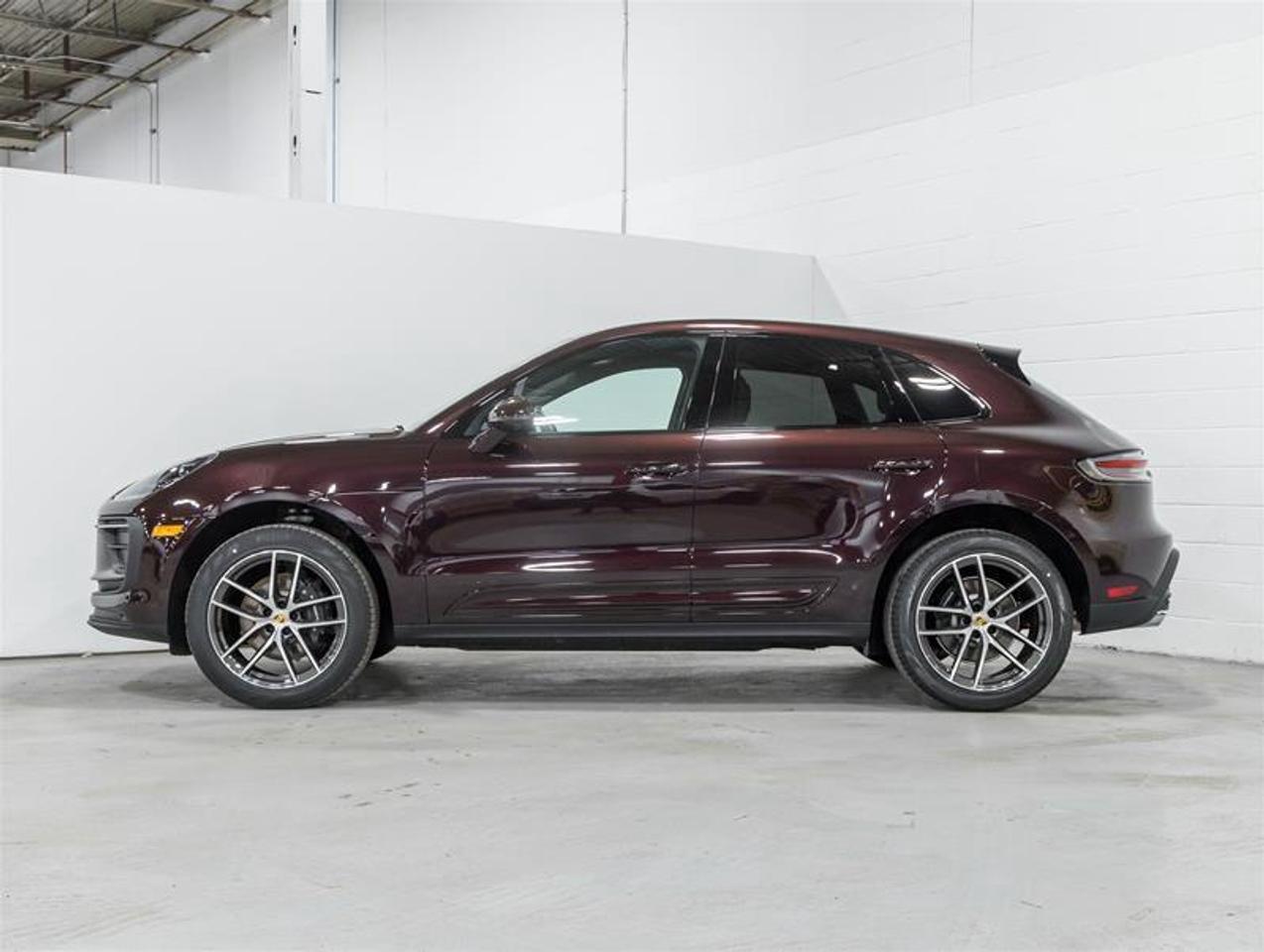 2026 Porsche Macan  Photo