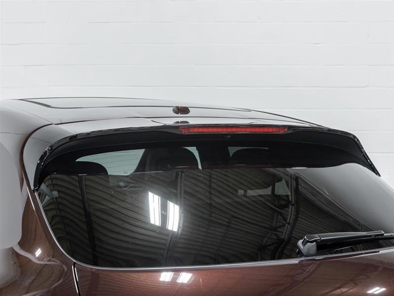 2026 Porsche Macan  Photo