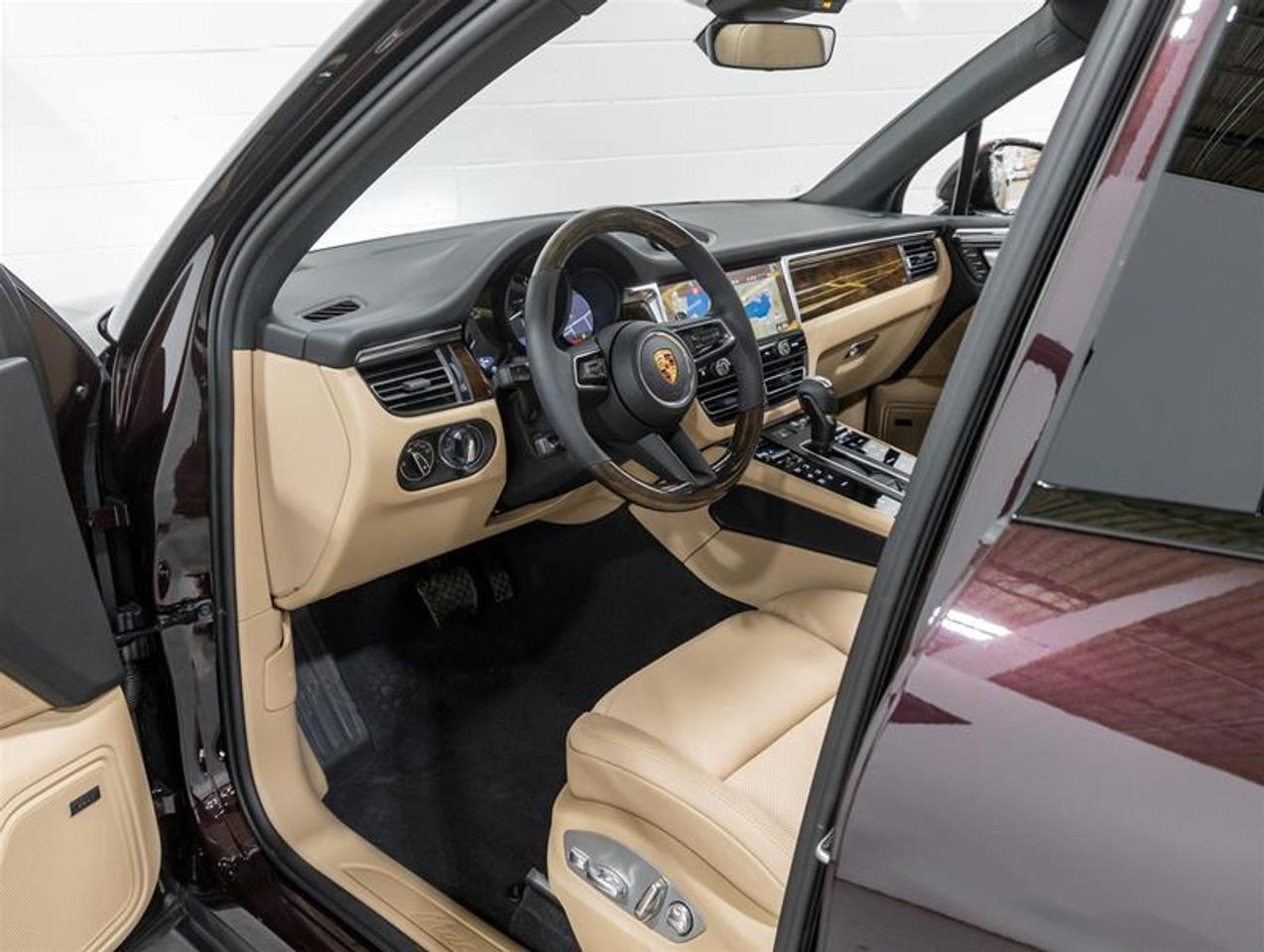 2026 Porsche Macan  Photo
