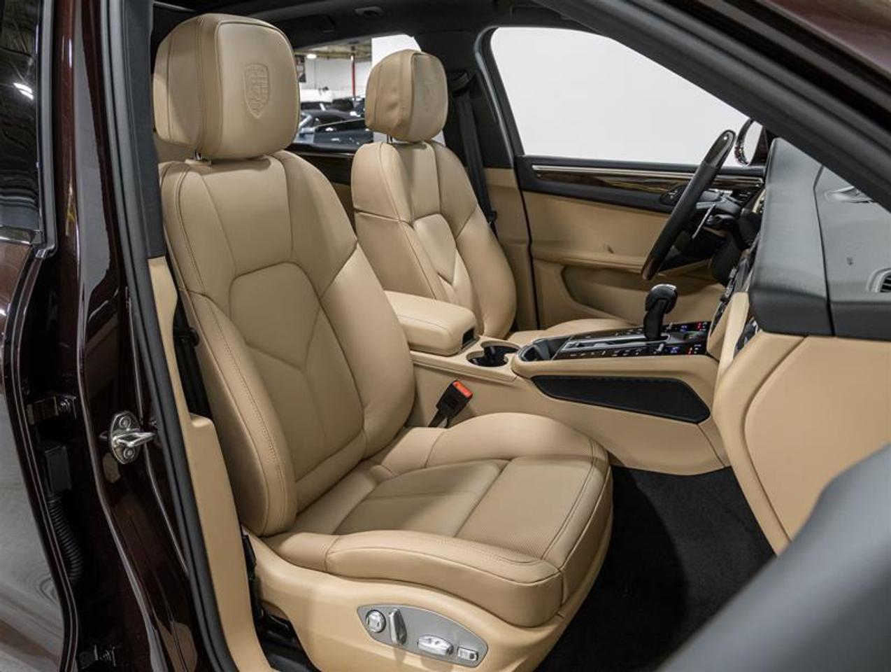 2026 Porsche Macan  Photo