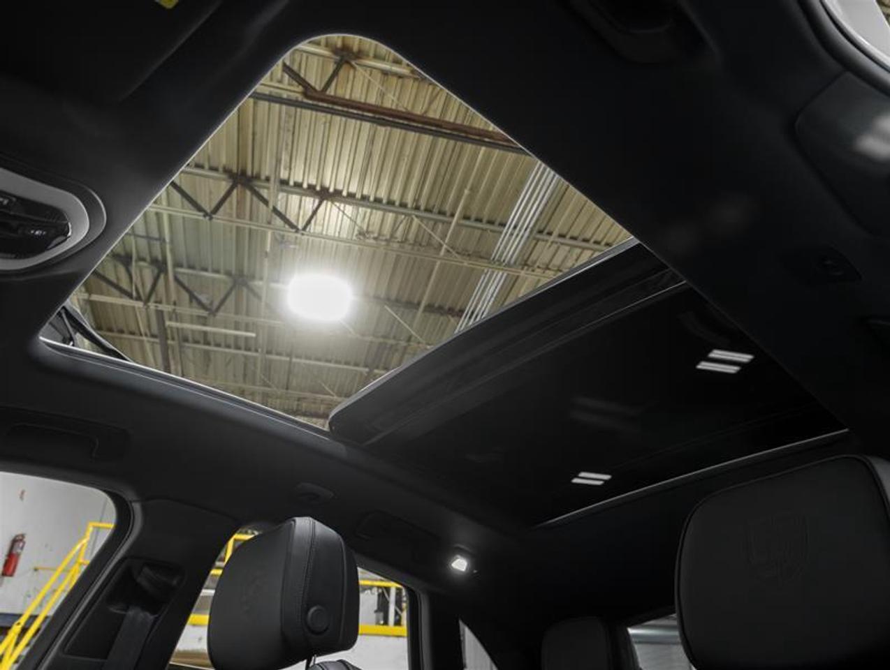 2026 Porsche Macan  Photo