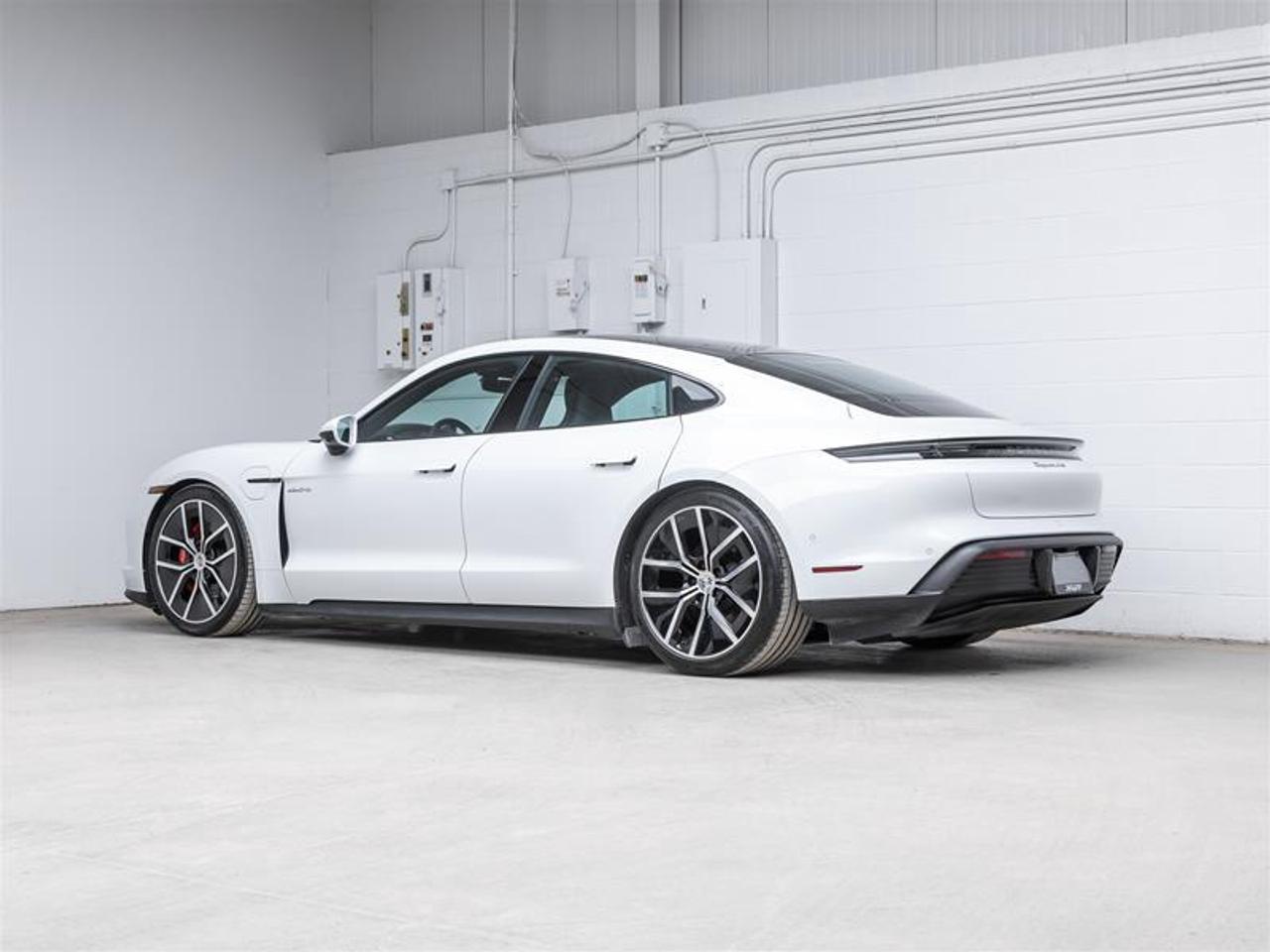 2025 Porsche Taycan  Photo