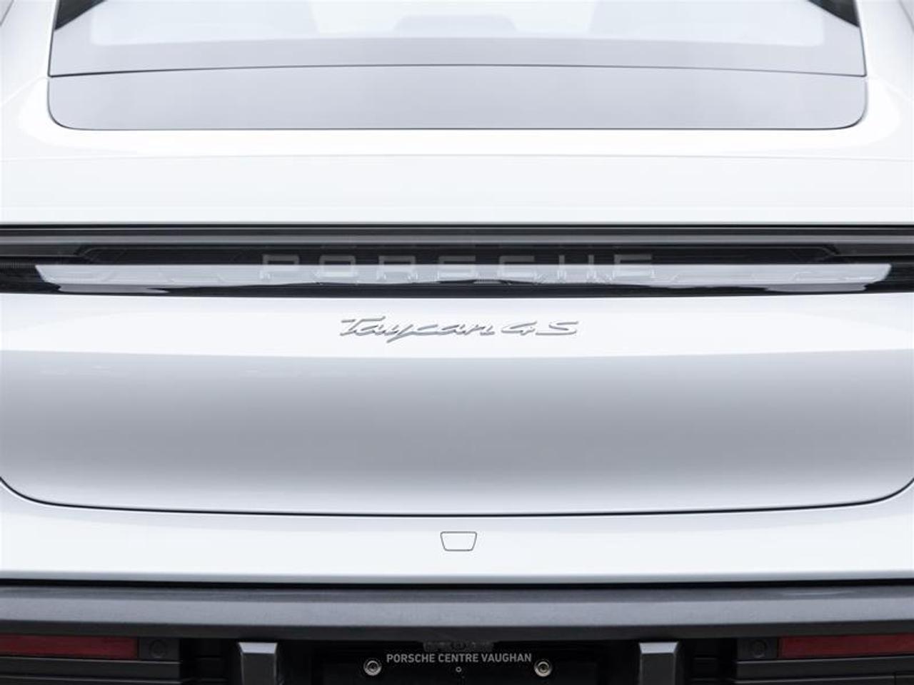 2025 Porsche Taycan  Photo