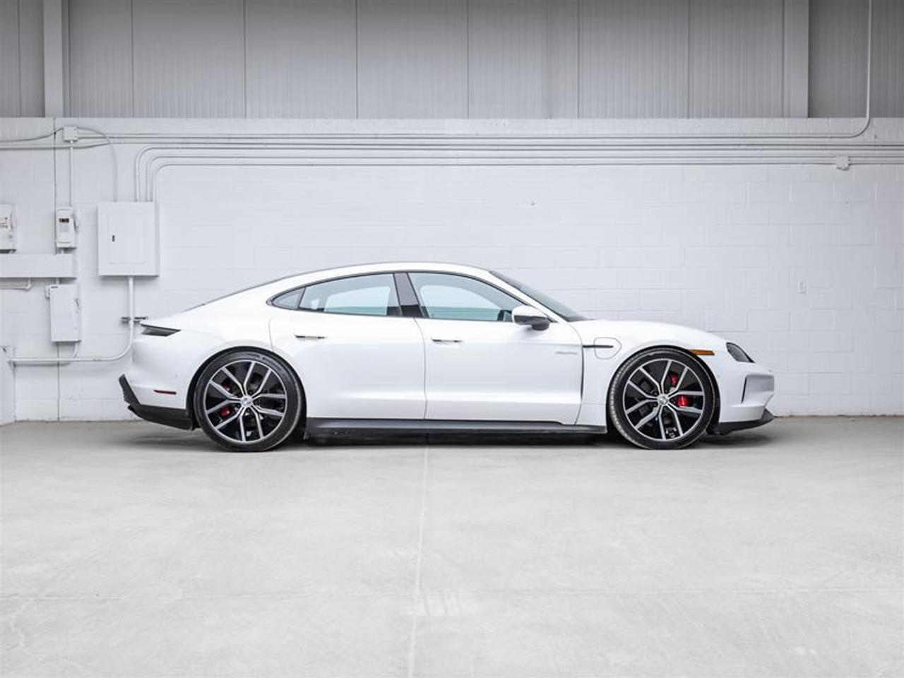 2025 Porsche Taycan  Photo