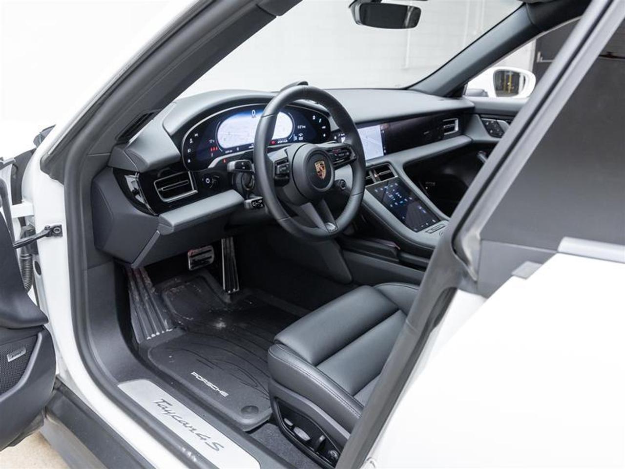 2025 Porsche Taycan  Photo