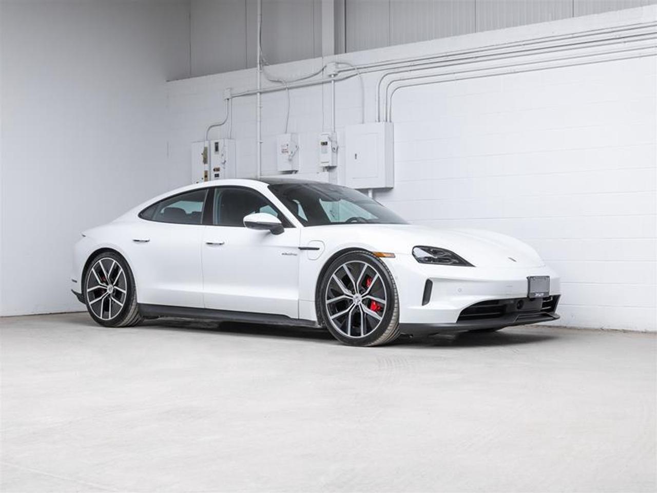 2025 Porsche Taycan  Photo