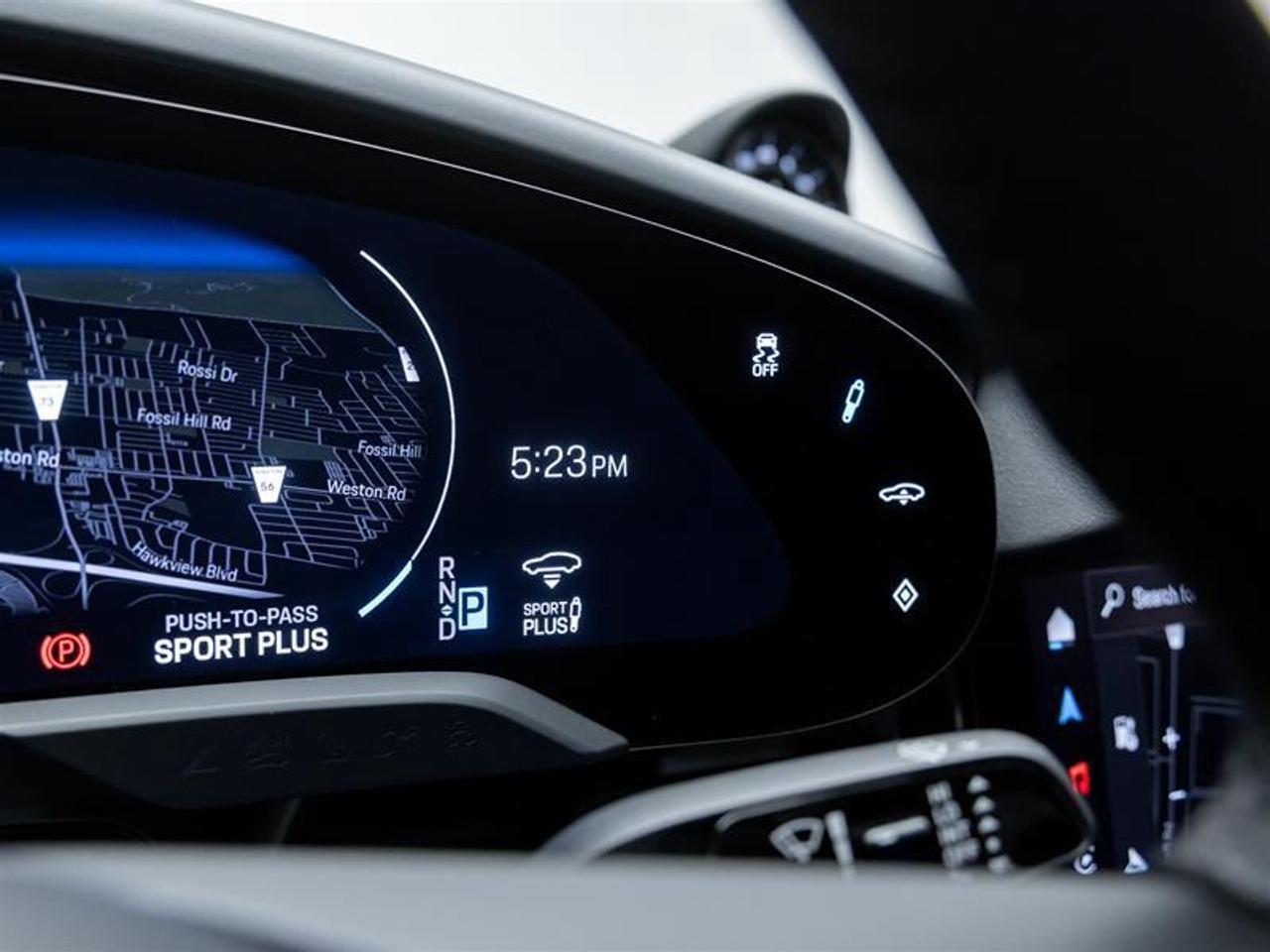 2025 Porsche Taycan  Photo