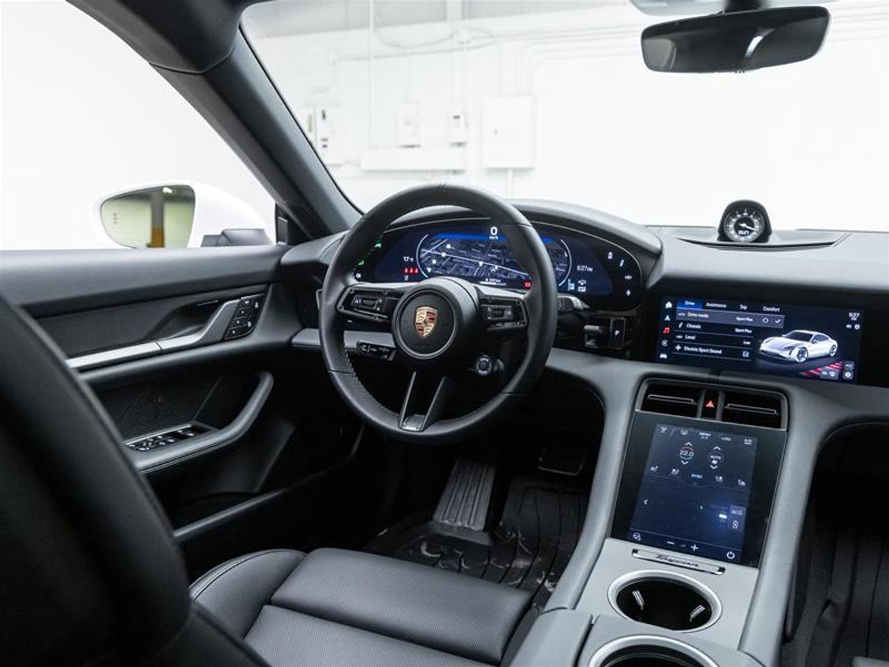 2025 Porsche Taycan  Photo