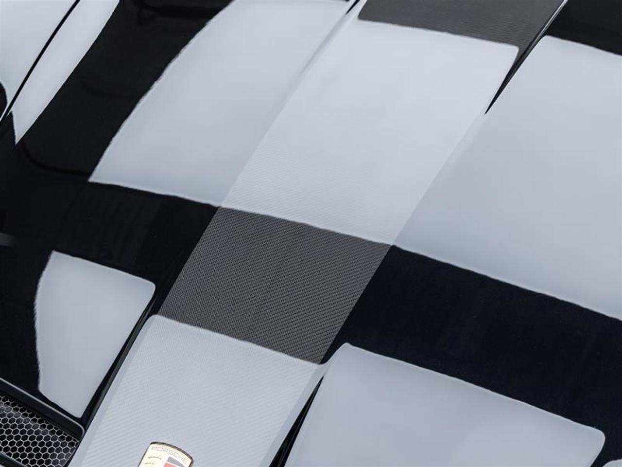 2025 Porsche 911  Photo4