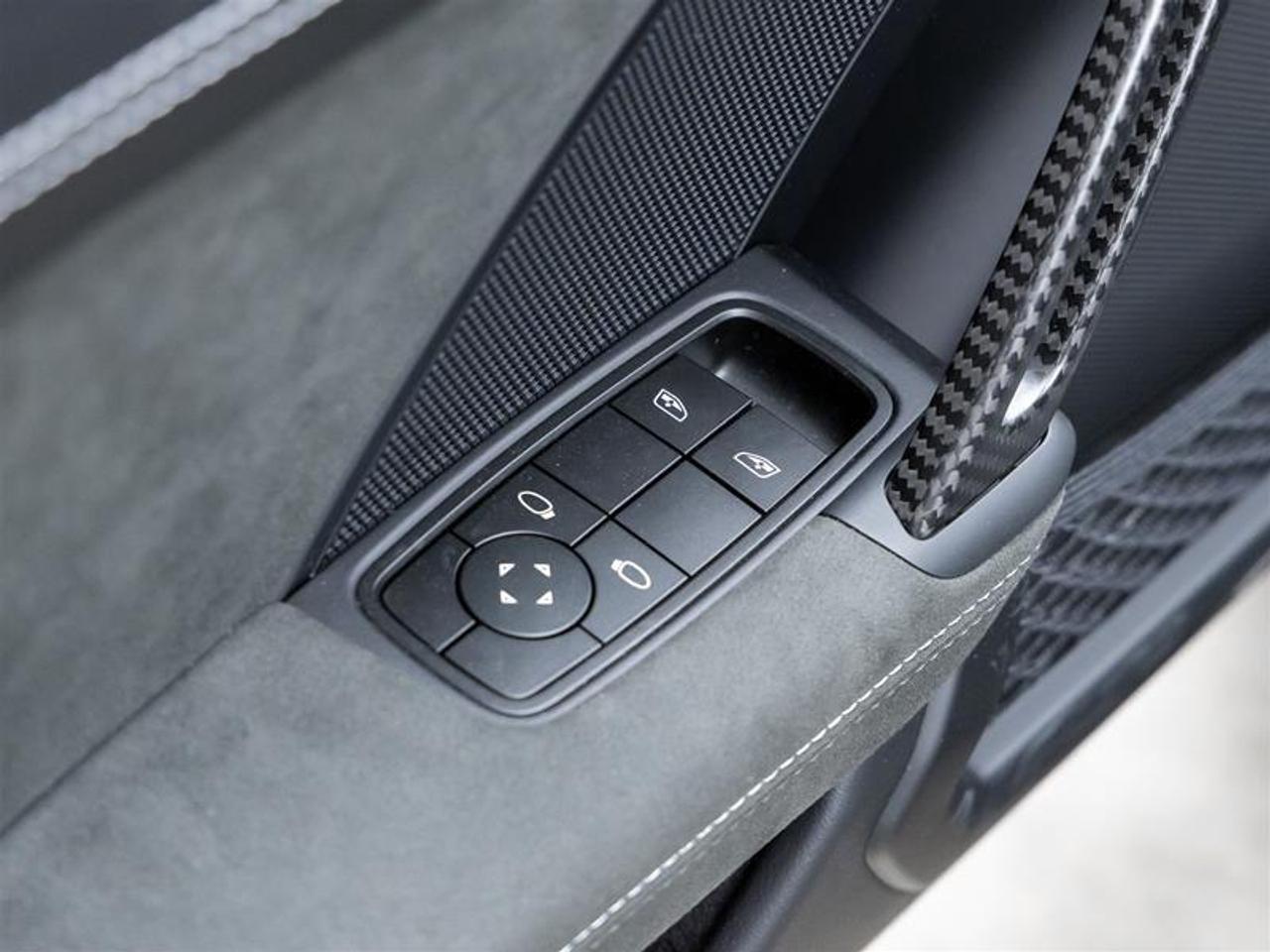 2025 Porsche 911  Photo