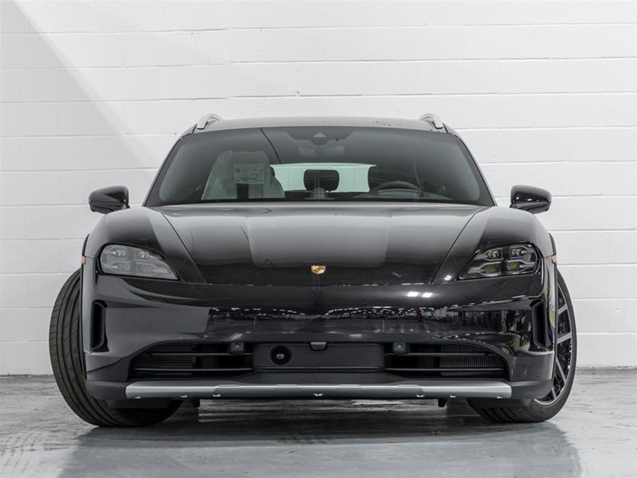 2025 Porsche Taycan  Photo