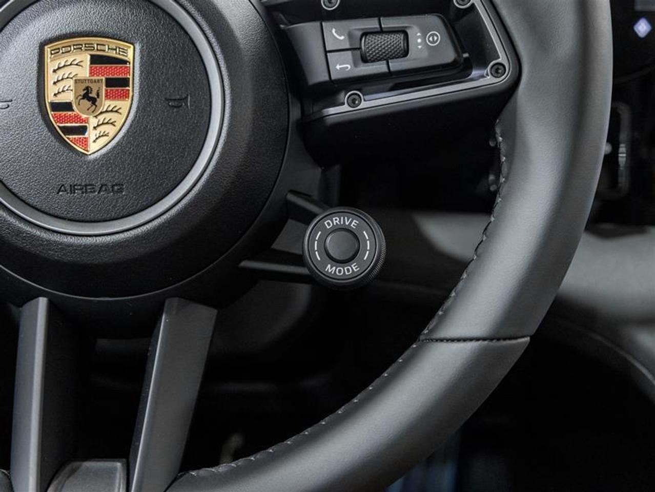 2025 Porsche Taycan  Photo