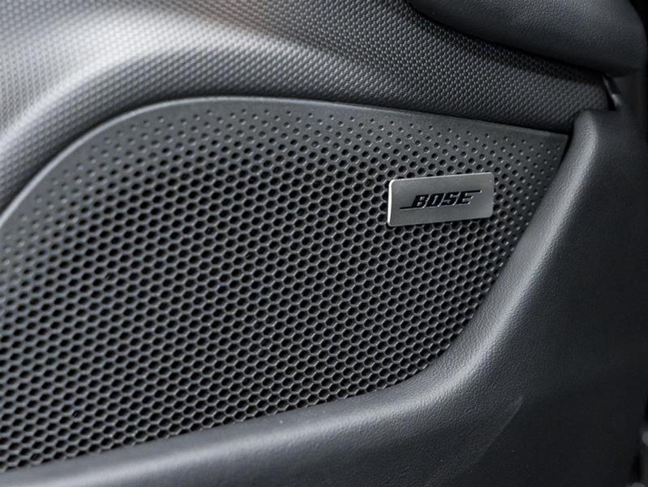 2025 Porsche Taycan  Photo