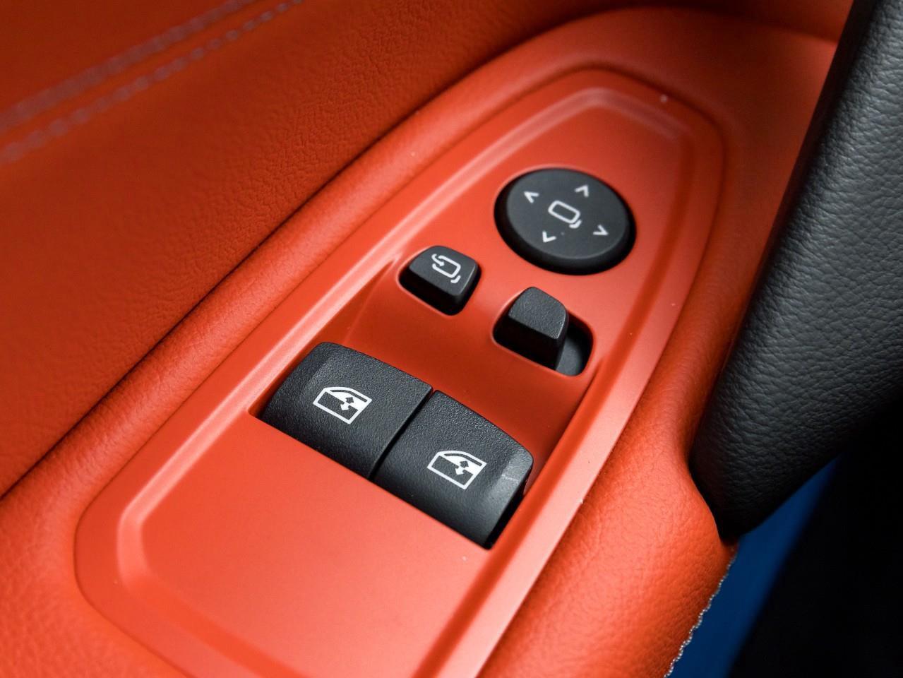 2026 BMW Z4 M40i 2dr Rear-Wheel Drive Roadster Photo