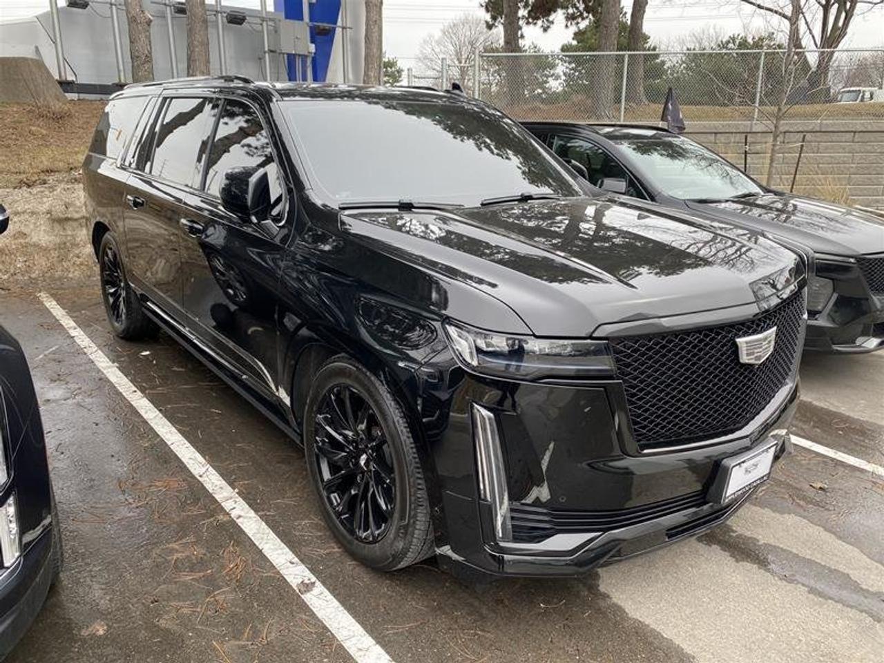 2023 Cadillac Escalade ESV Sport Platinum Photo