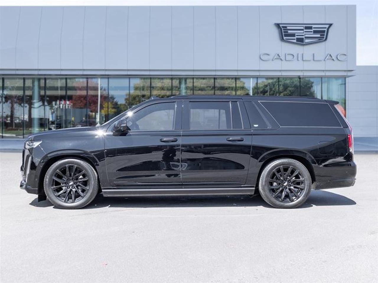 2023 Cadillac Escalade ESV 4WD Sport Platinum Photo