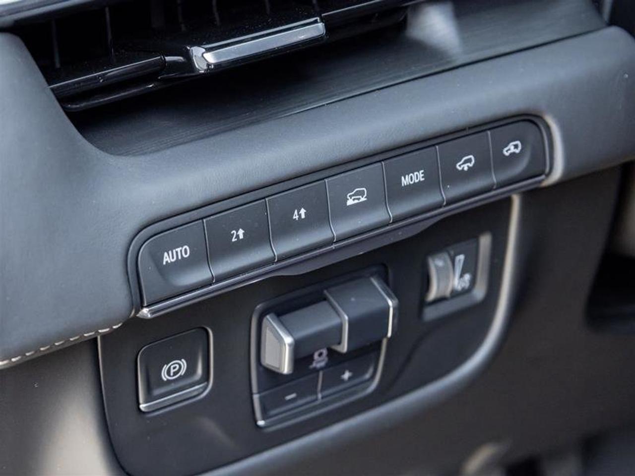 2023 Cadillac Escalade ESV 4WD Sport Platinum Photo