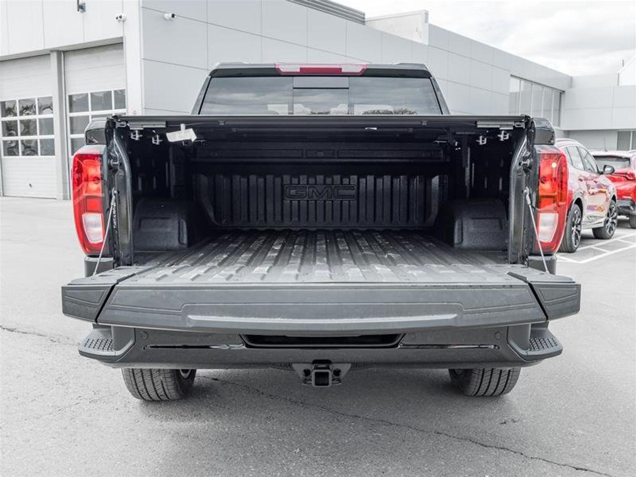 2026 GMC Sierra 1500 ELEVATION Photo