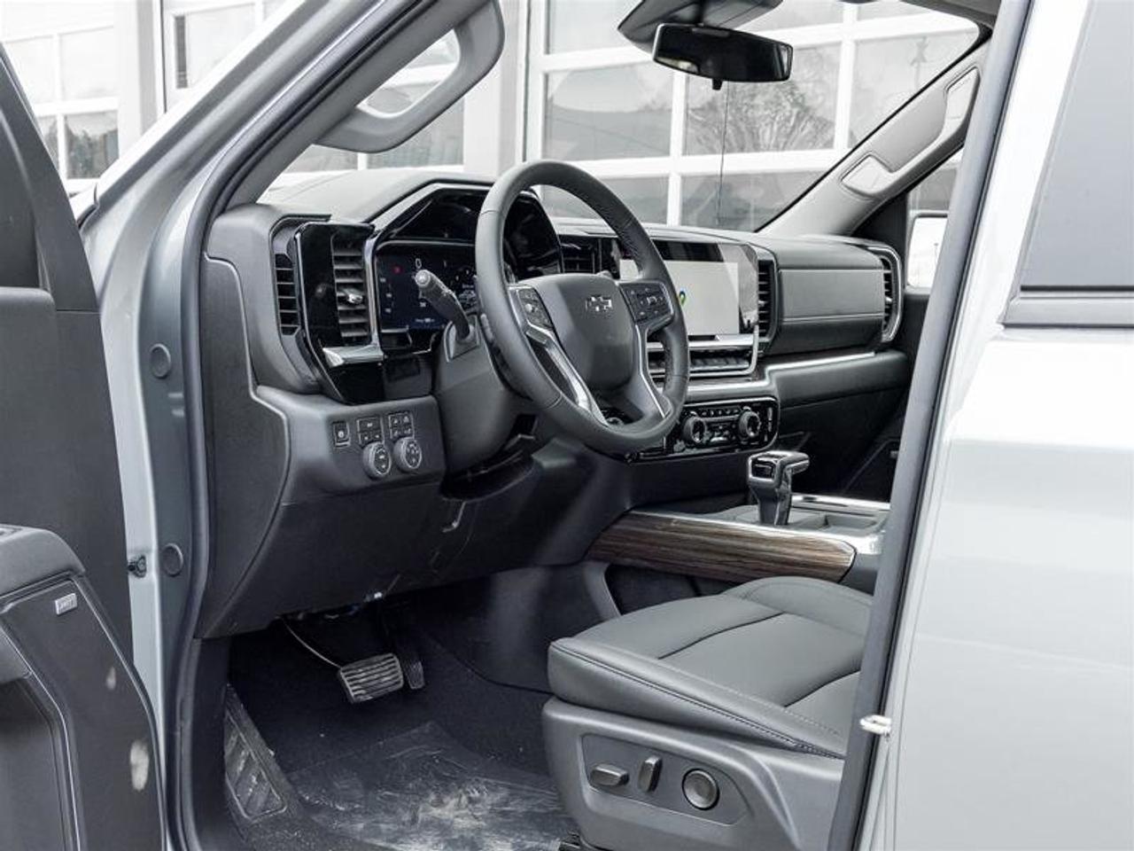 2026 Chevrolet Silverado 1500 RST Photo
