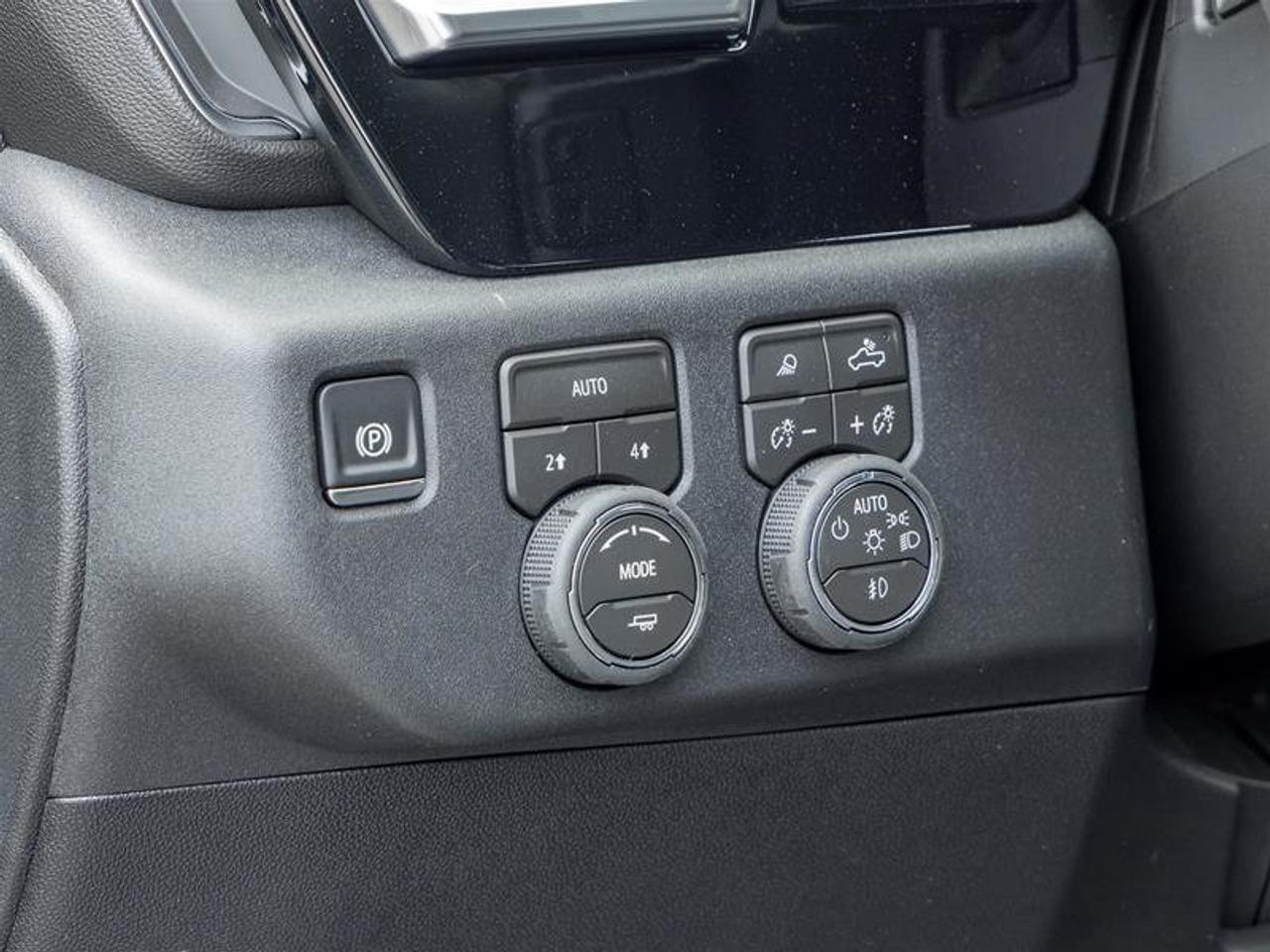 2026 Chevrolet Silverado 1500 RST Photo