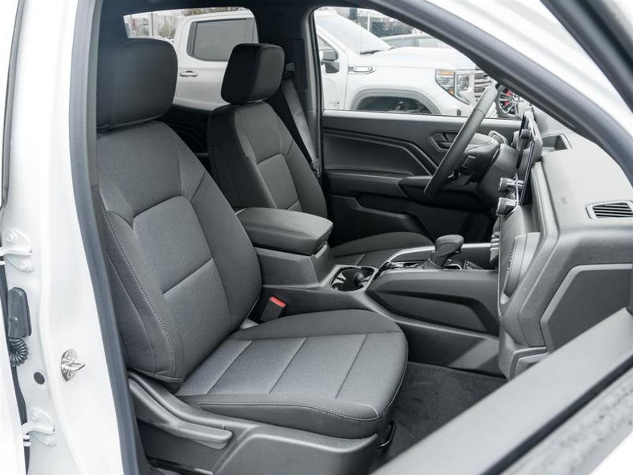 2026 Chevrolet Colorado WT Photo