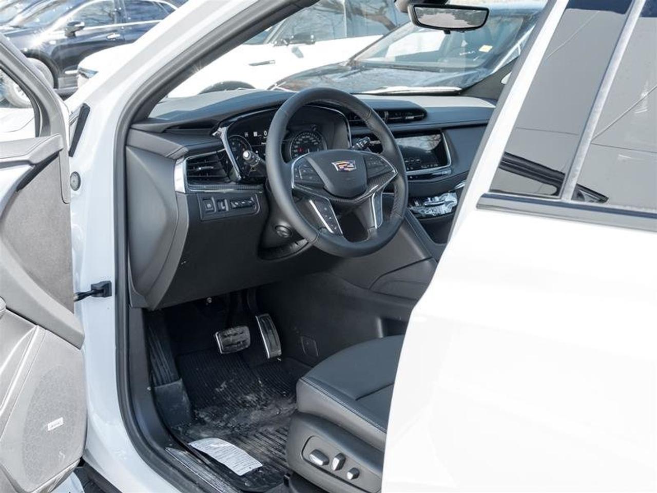 2026 Cadillac XT5 Sport Photo