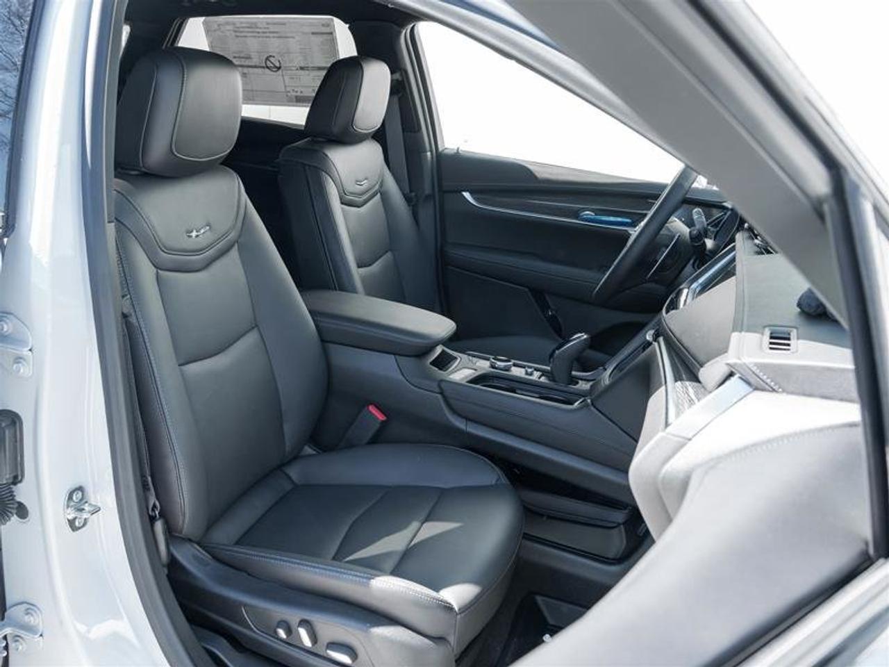 2026 Cadillac XT5 Sport Photo