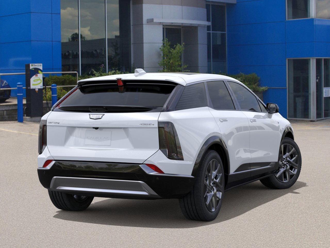 2026 Cadillac OPTIQ Luxury Photo3