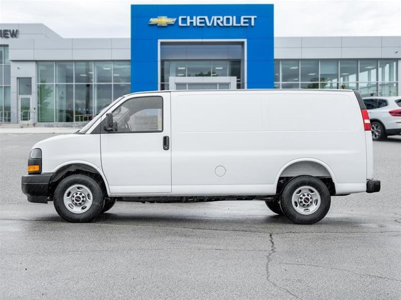 2026 GMC Savana Cargo 2500 WT 135'' Photo2