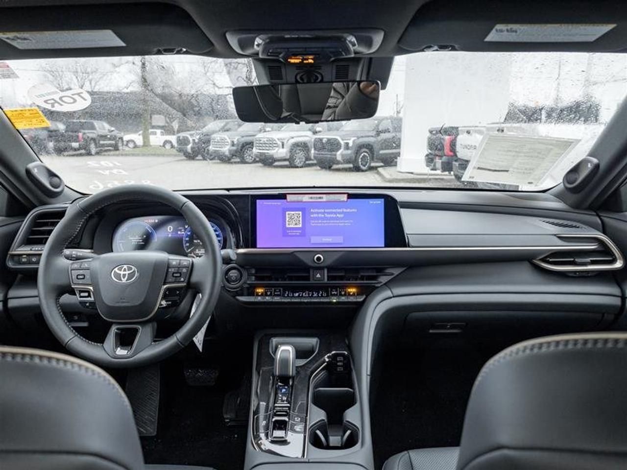 2026 Toyota Crown Signia Limited Photo