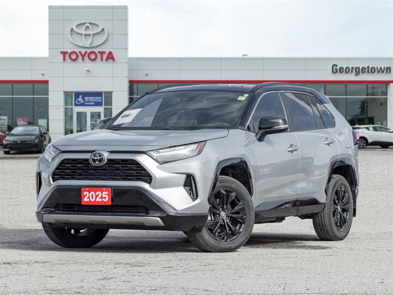 Used 2022 Toyota RAV4 XLE AWD Sunroof | Backup Cam | Heated Seats | AWD for sale in Etobicoke, ON