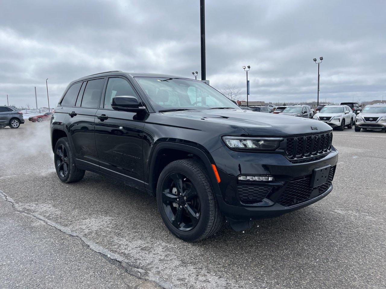 2023 Jeep Grand Cherokee LIMITED 4X4 Photo3