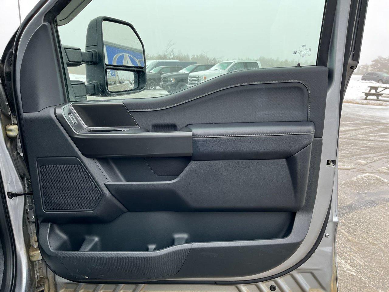 2024 Ford F-150 XLT 4WD SuperCrew 5.5' Box Photo