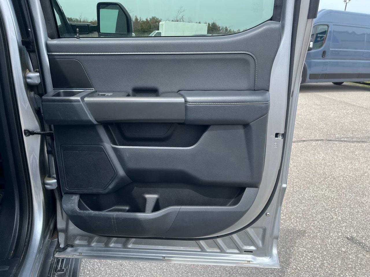 2024 Ford F-150 XLT 4WD SuperCrew 5.5' Box Photo
