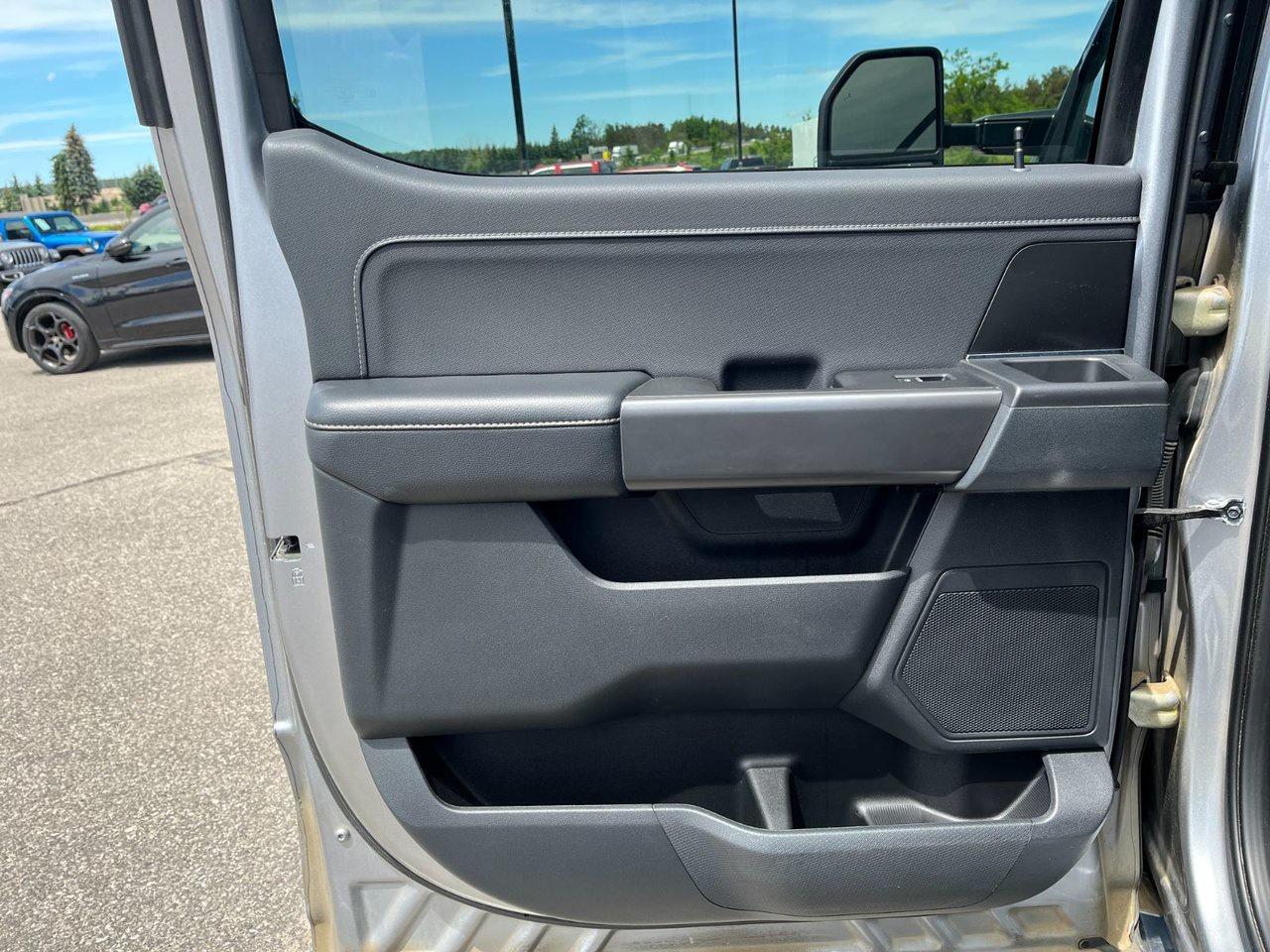 2024 Ford F-150 XLT 4WD SuperCrew 5.5' Box Photo