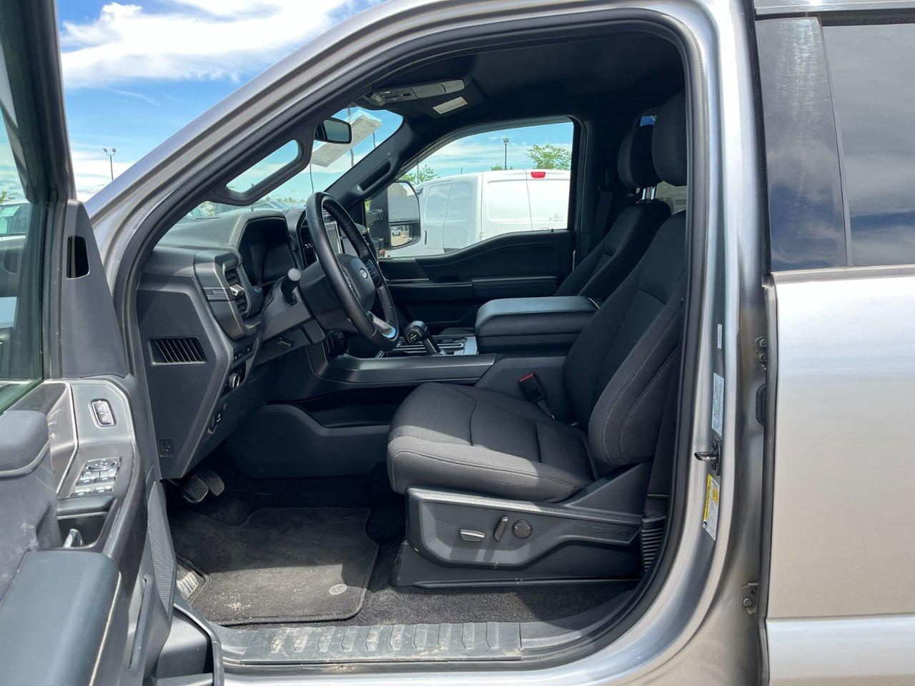 2024 Ford F-150 XLT 4WD SuperCrew 5.5' Box Photo