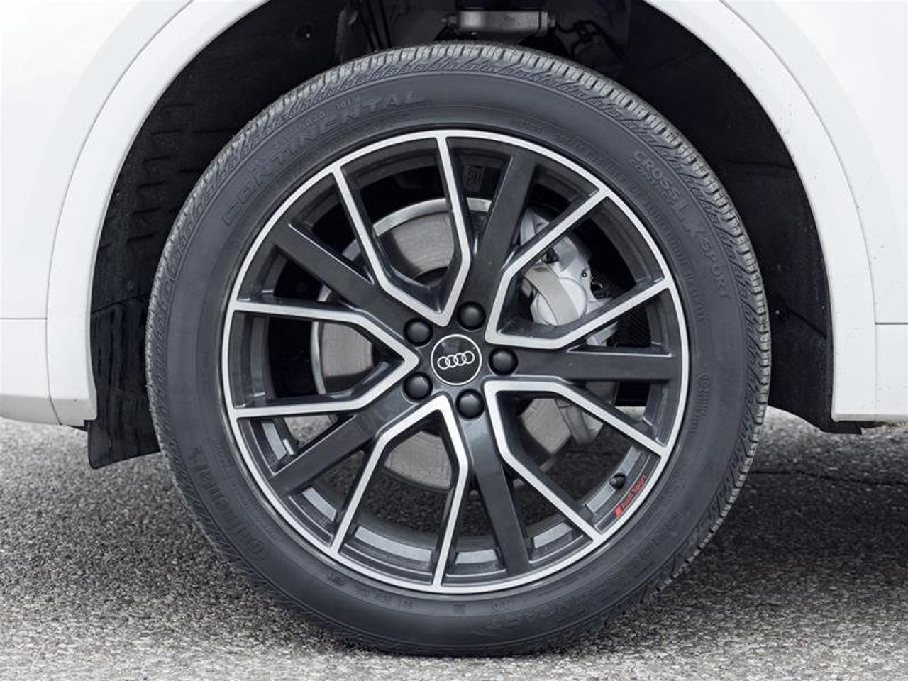 2022 Audi Q5 45 2.0T Technik quattro 7sp S Tronic Photo3