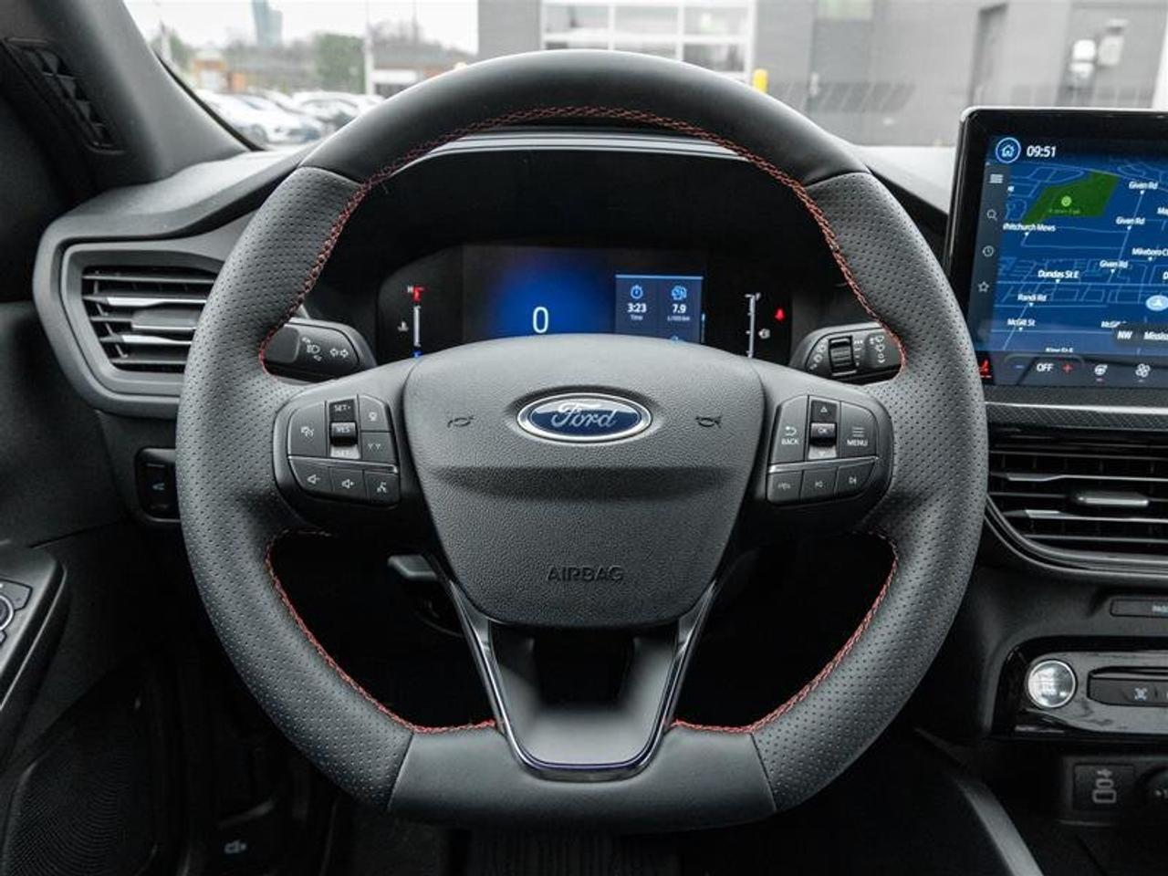 2025 Ford Escape ST-Line AWD Photo