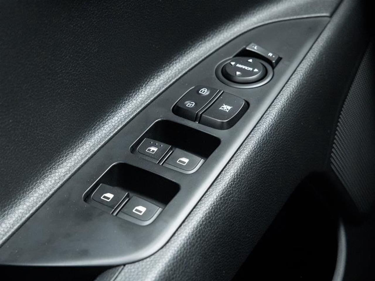 2023 Kia Rio (5) LX+ IVT Photo