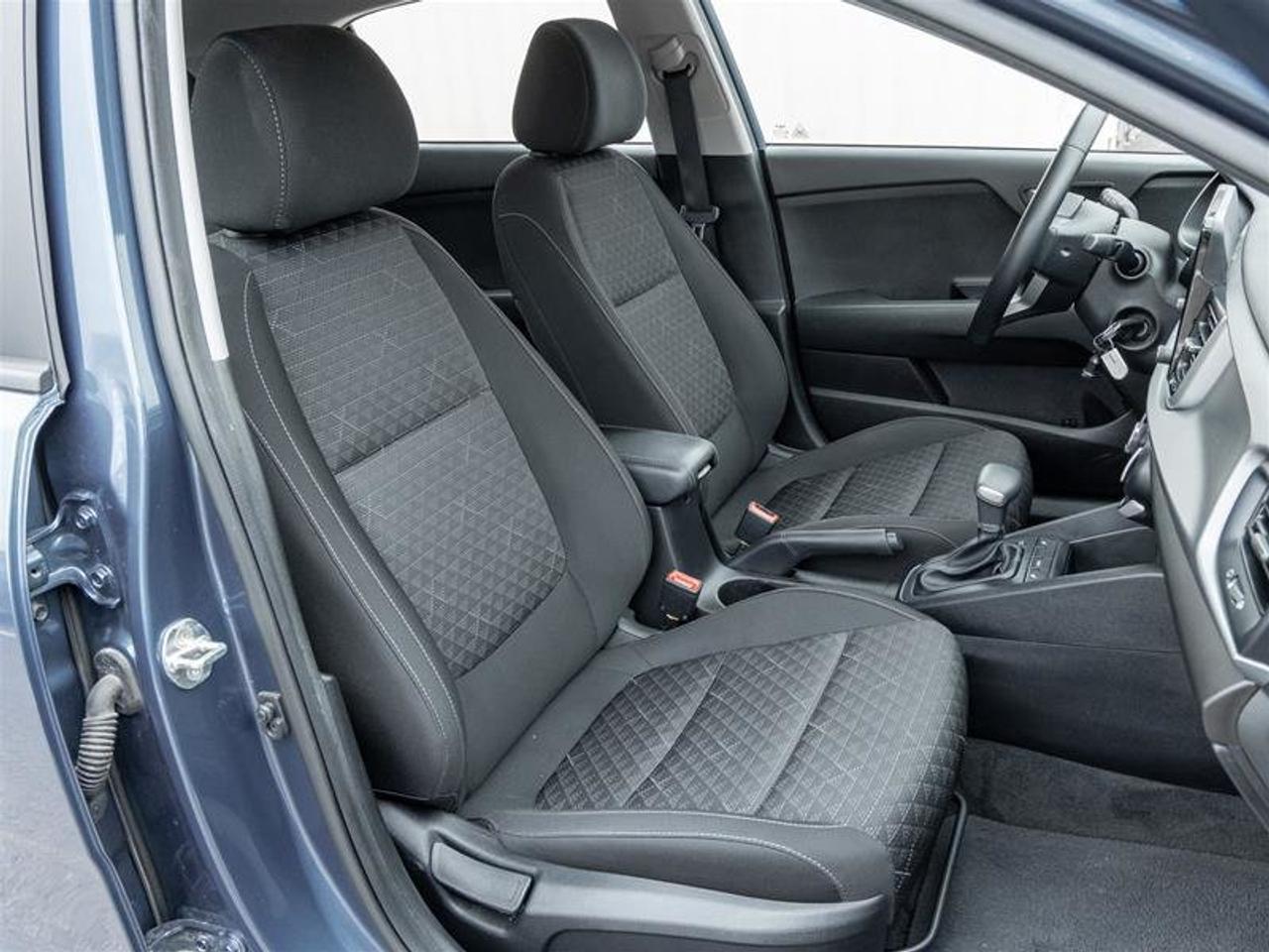 2023 Kia Rio (5) LX+ IVT Photo