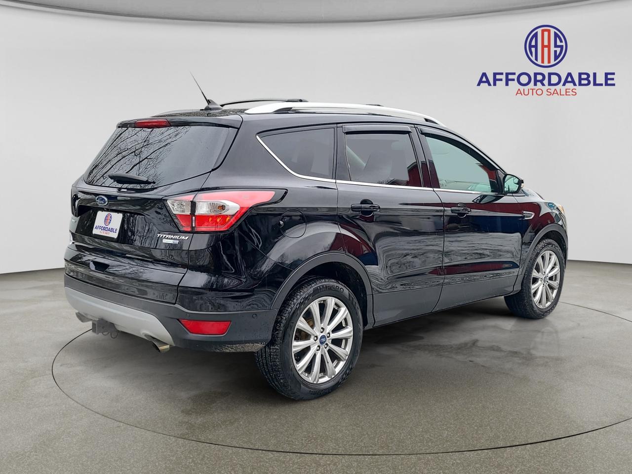 2018 Ford Escape Titanium - Photo #5