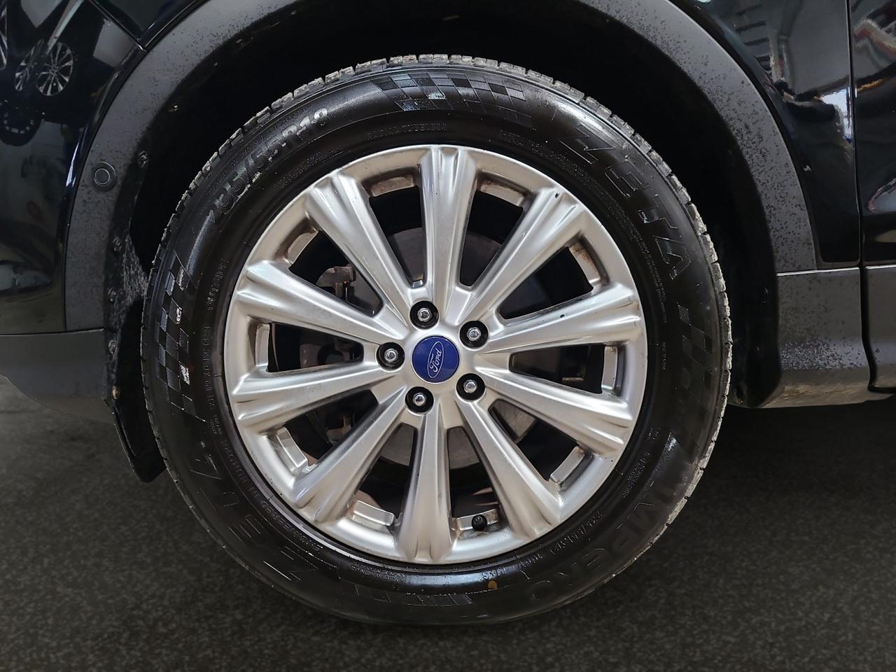 2018 Ford Escape Titanium - Photo #9