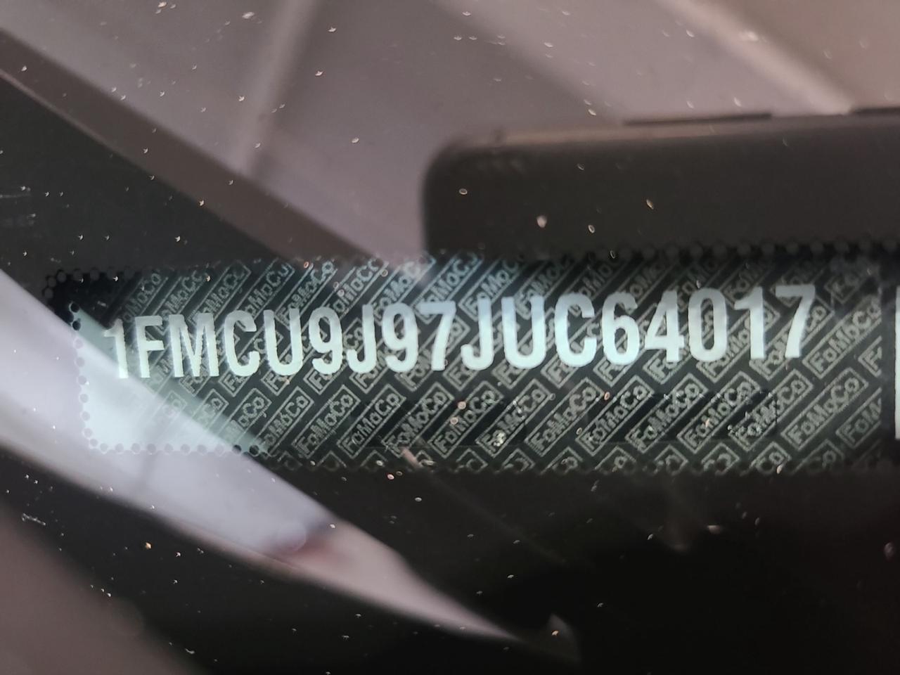 2018 Ford Escape Titanium - Photo #21