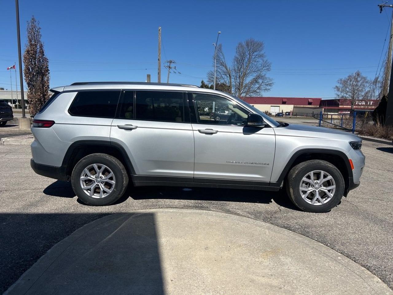 2022 Jeep Grand Cherokee L 4x4 Limited Photo4