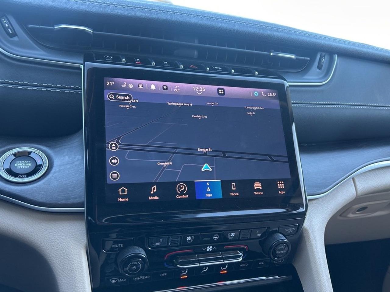 2022 Jeep Grand Cherokee L 4x4 Limited Photo