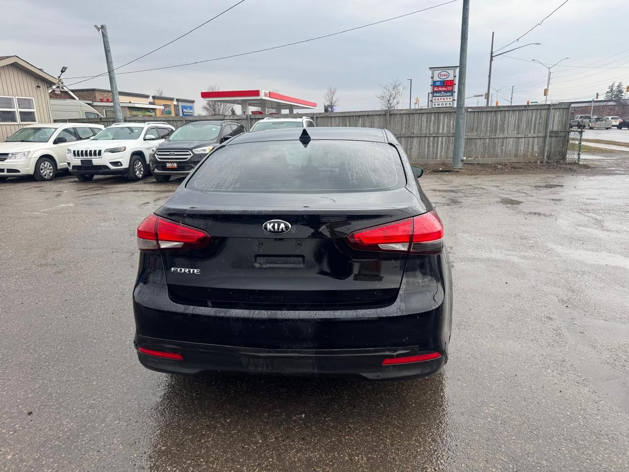 2017 Kia Forte LX, NO ACCIDENTS, FUEL SAVER, CERTIFIED Photo3