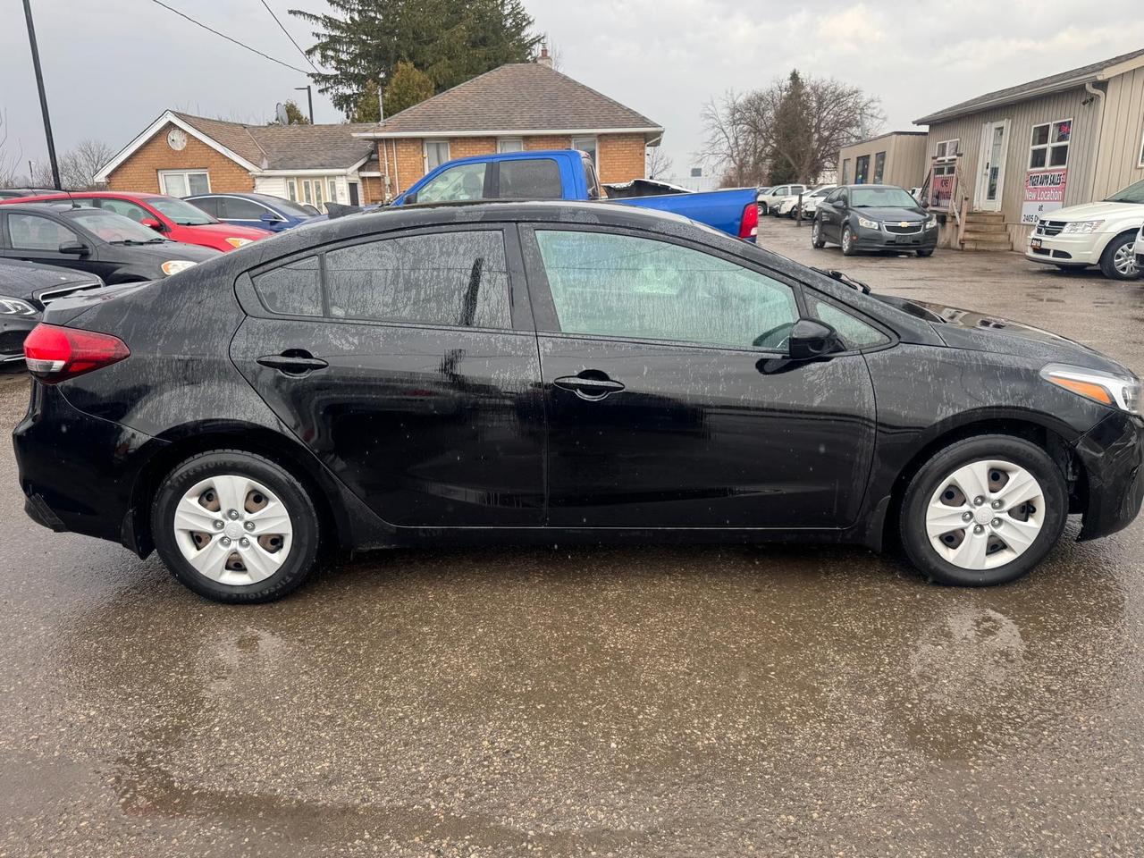 2017 Kia Forte LX, NO ACCIDENTS, FUEL SAVER, CERTIFIED Photo4