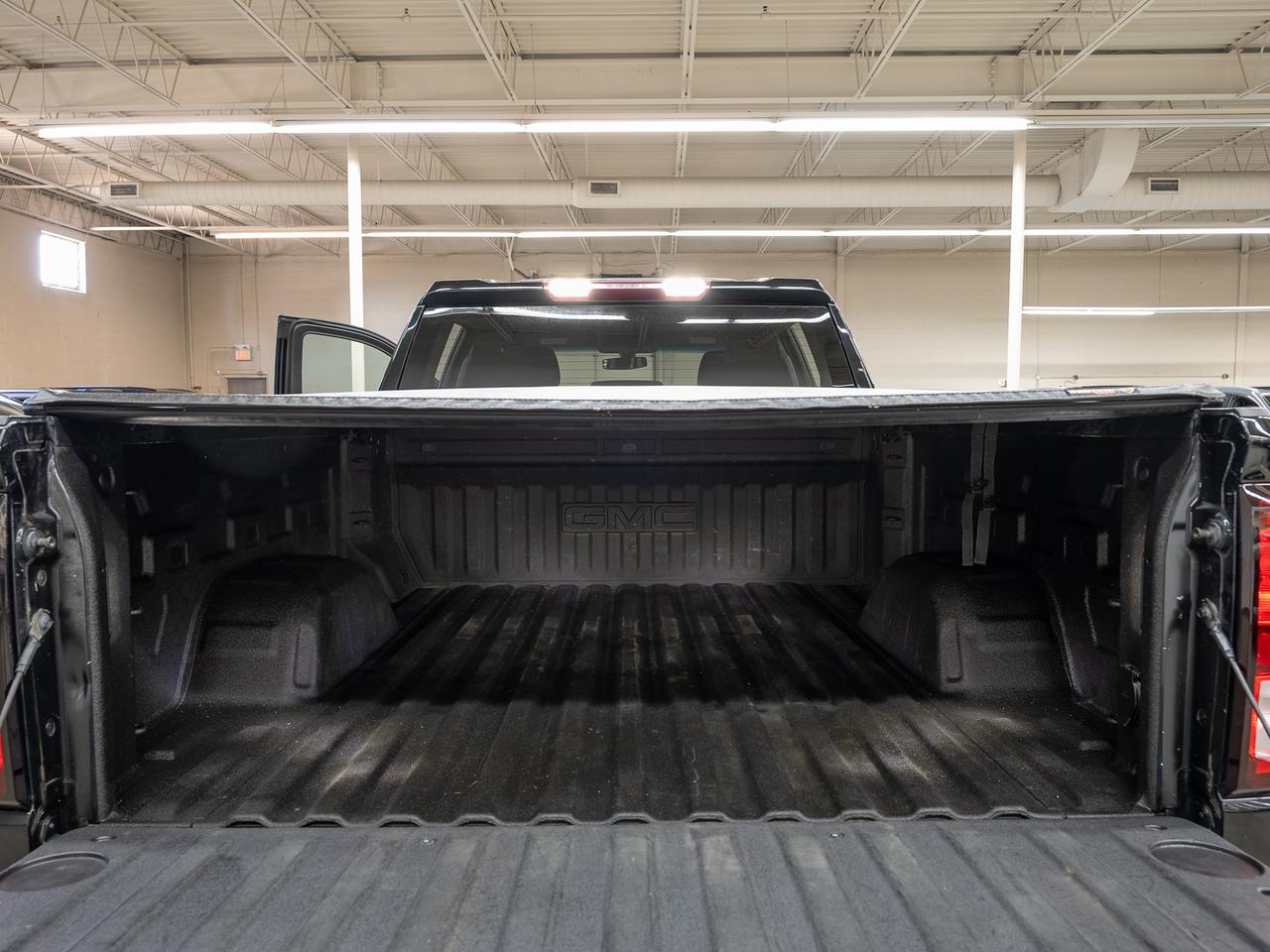 2021 GMC Sierra 1500 CREW CAB 4WD | 157" Bed | Heated Seats | CarPlay